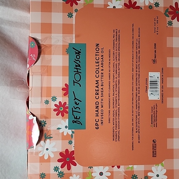 Betsey Johnson Hand Cream Collection - Picture 3 of 4
